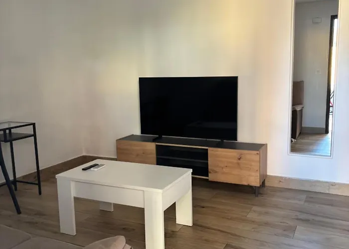 Apartamento 5 A 10 Min De La Estacion De Bus Y Tren Maria Zambrano