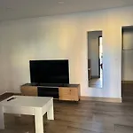 Apartamento 5 A 10 Min De La Estacion De Bus Y Tren Maria Zambrano