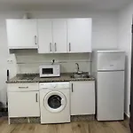 Apartamento 5 A 10 Min De La Estacion De Bus Y Tren Maria Zambrano